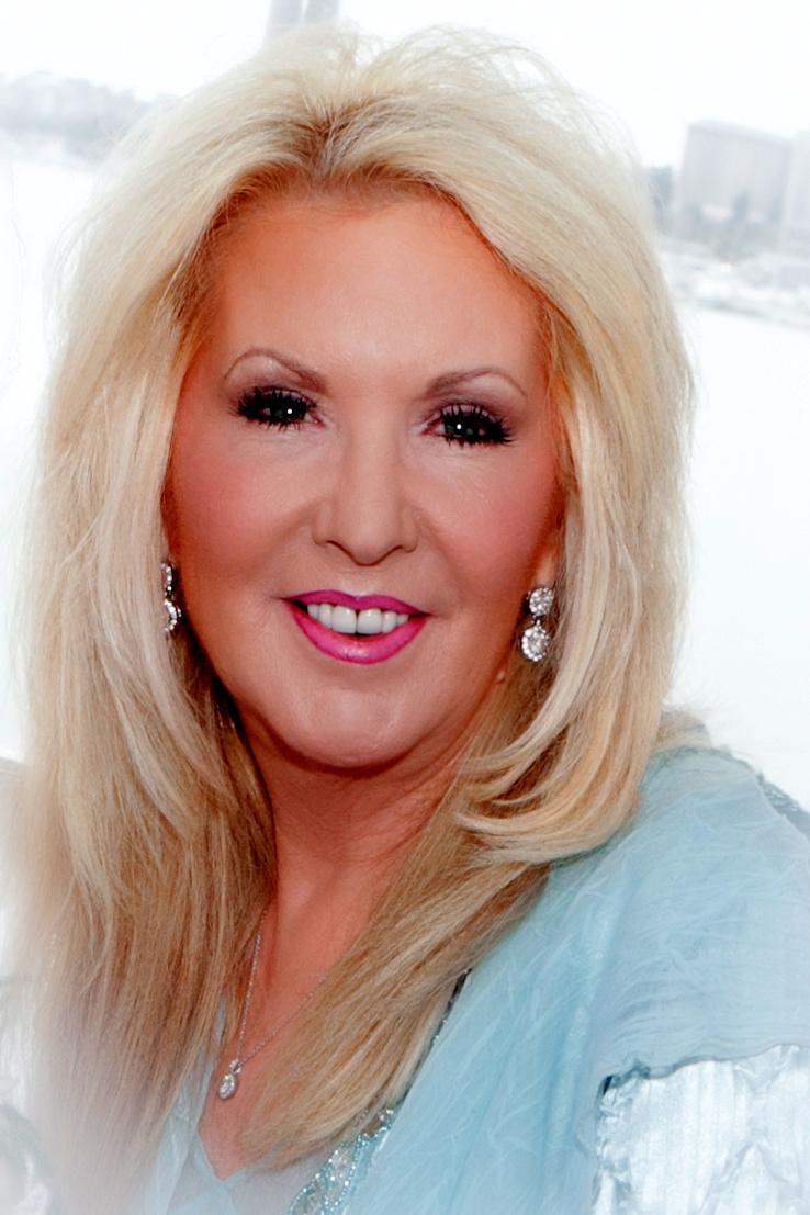 Dr. Lynne Logan, Marriage and Family Therapist